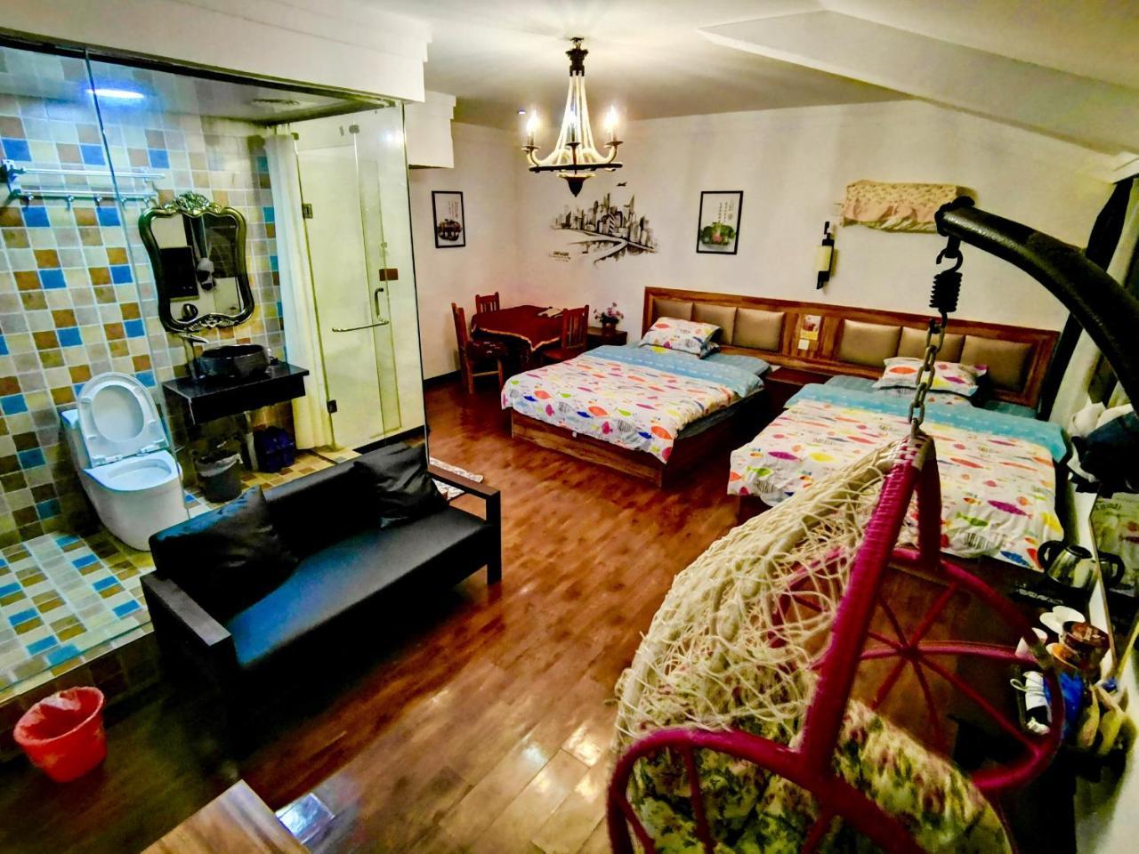 Fenghuang Little Bear Family Guest House Luaran gambar