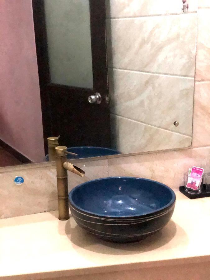 Fenghuang Little Bear Family Guest House Luaran gambar