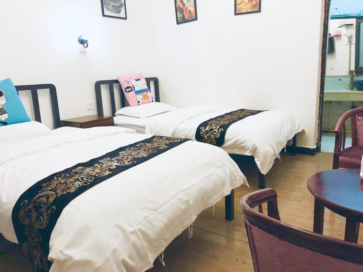 Fenghuang Little Bear Family Guest House Luaran gambar